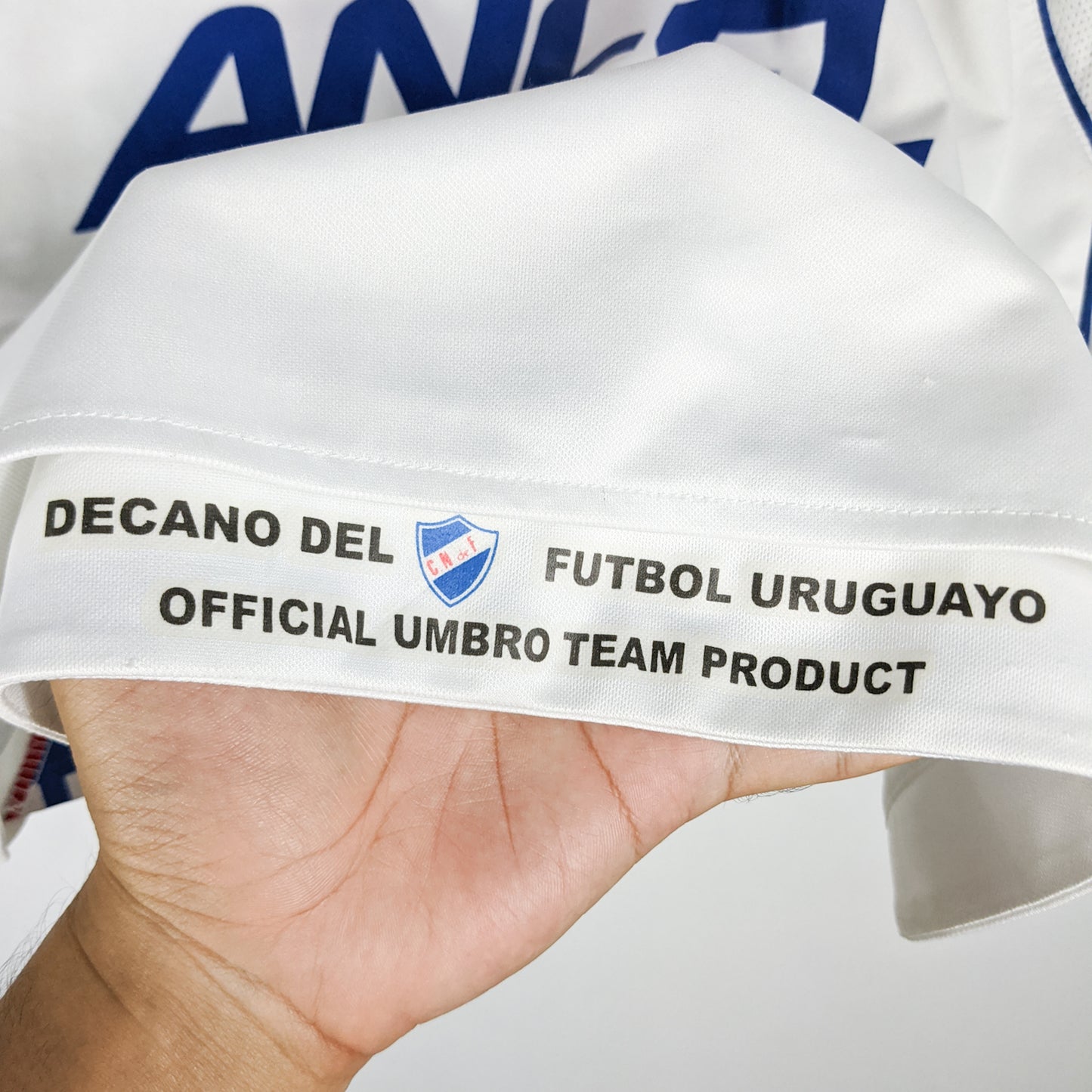 Original Club Nacional de Football 2009 Home - Size S (Long sleeve)