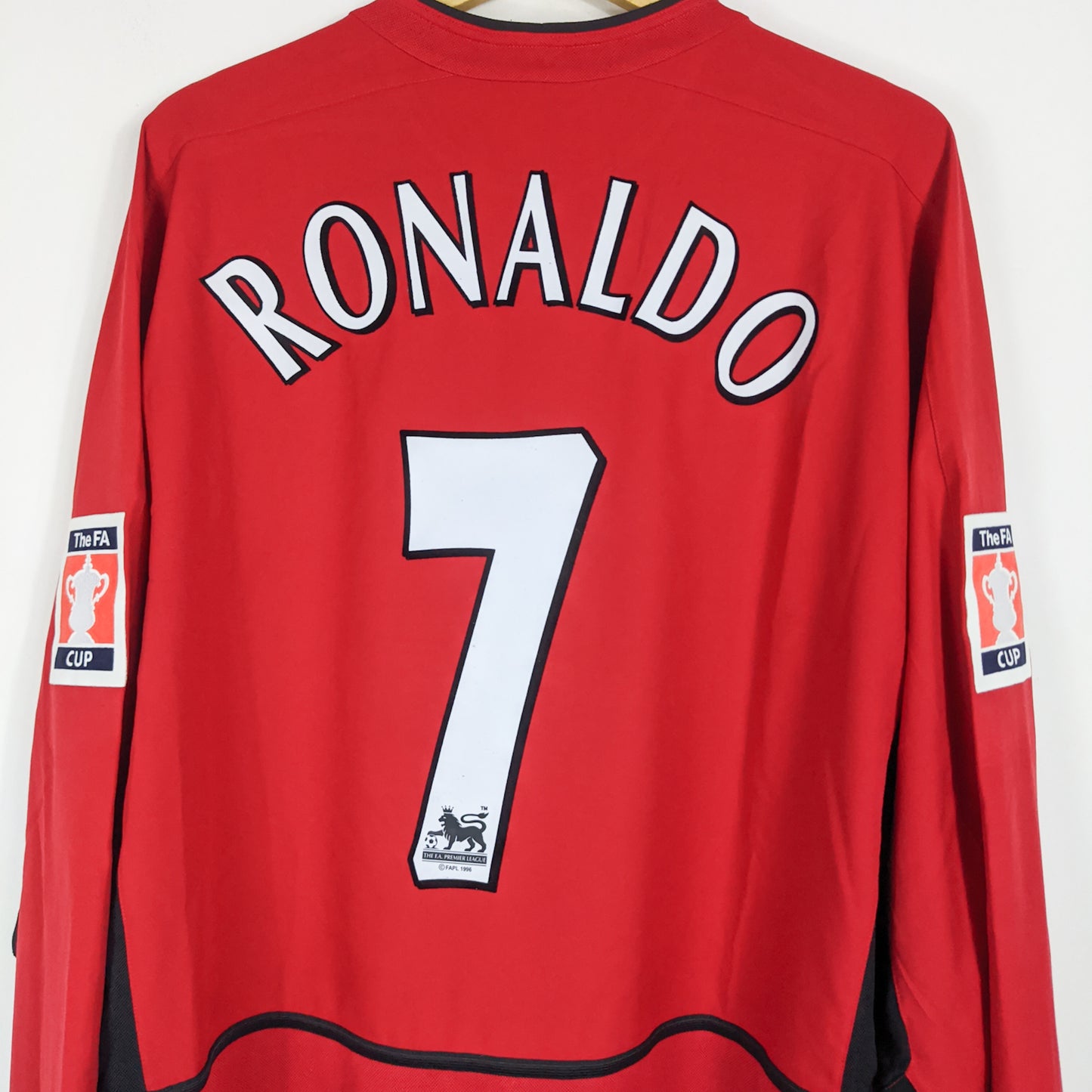 Original Manchester United 2002/04 Home - Ronaldo #7 Size XXL (Long sleeve)
