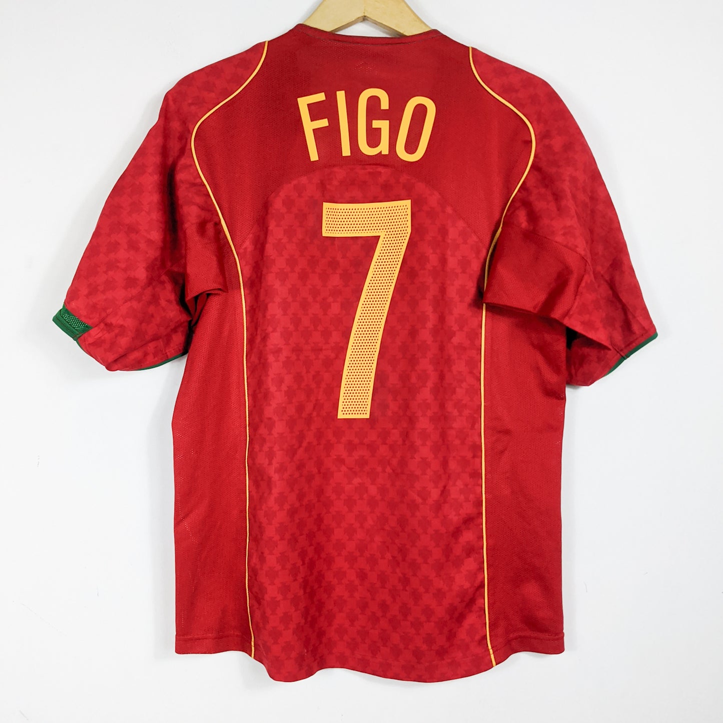 Original Portugal 2004/06 Home - Figo #7 Size M