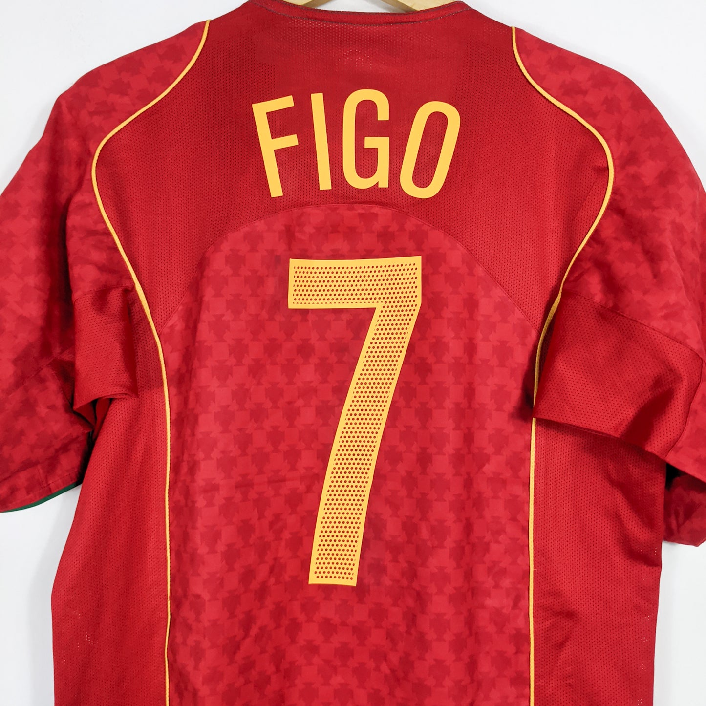 Original Portugal 2004/06 Home - Figo #7 Size M