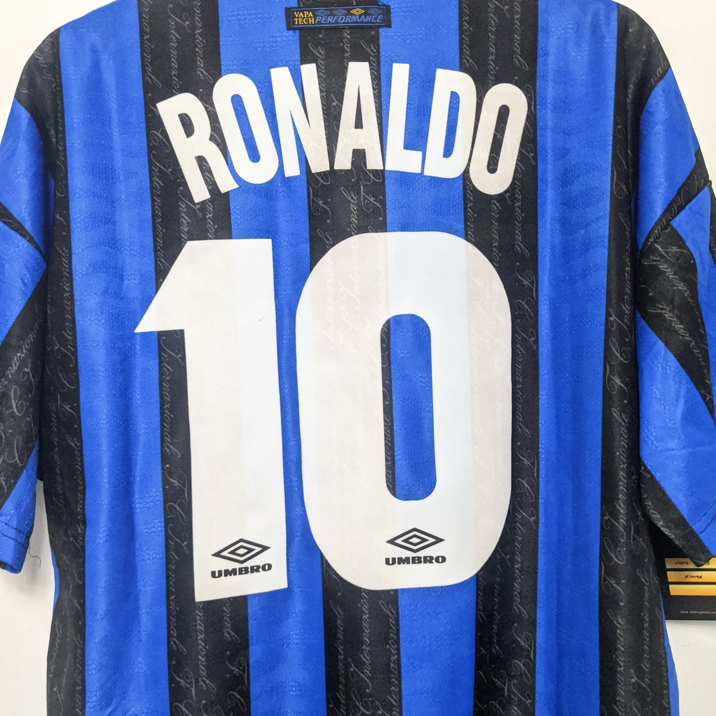 Original Inter 1997/98 Home - Ronaldo #9 Size XL