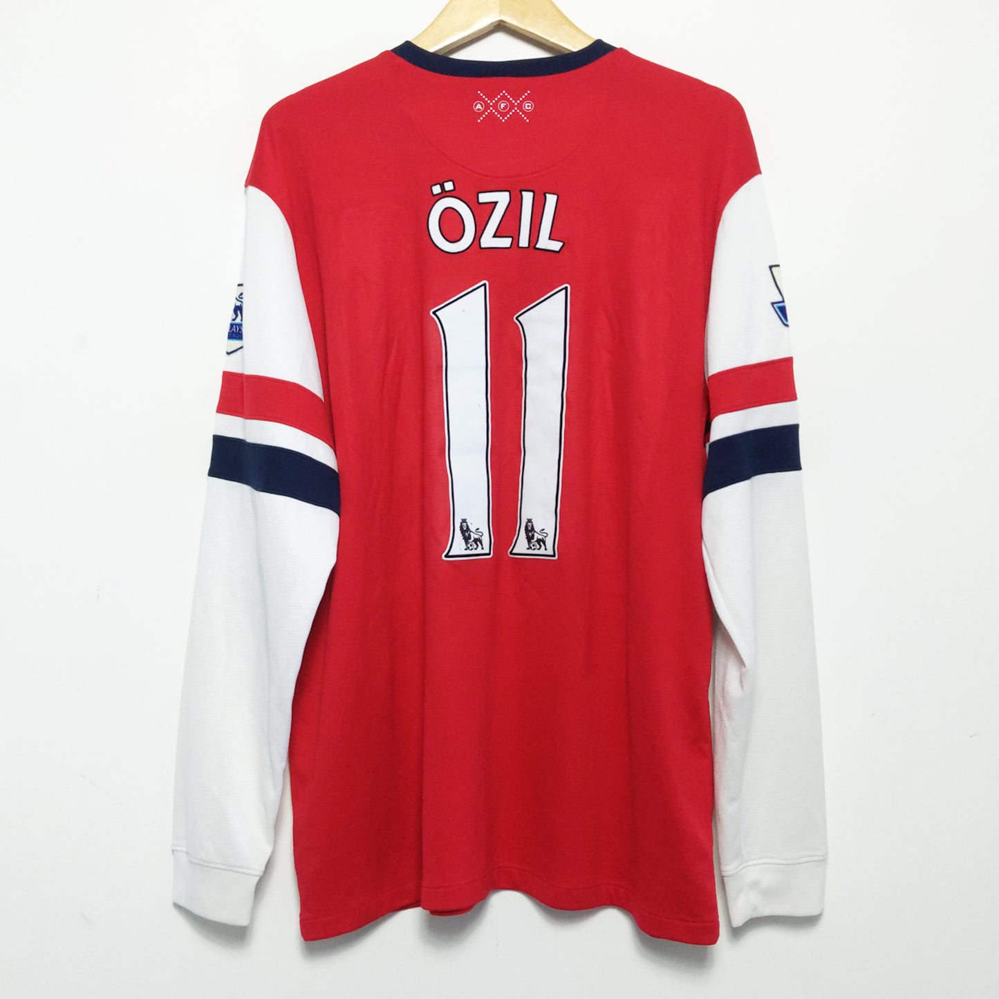 Original Arsenal 2012/14 Home - Ozil #11 Size XL (Long sleeve)