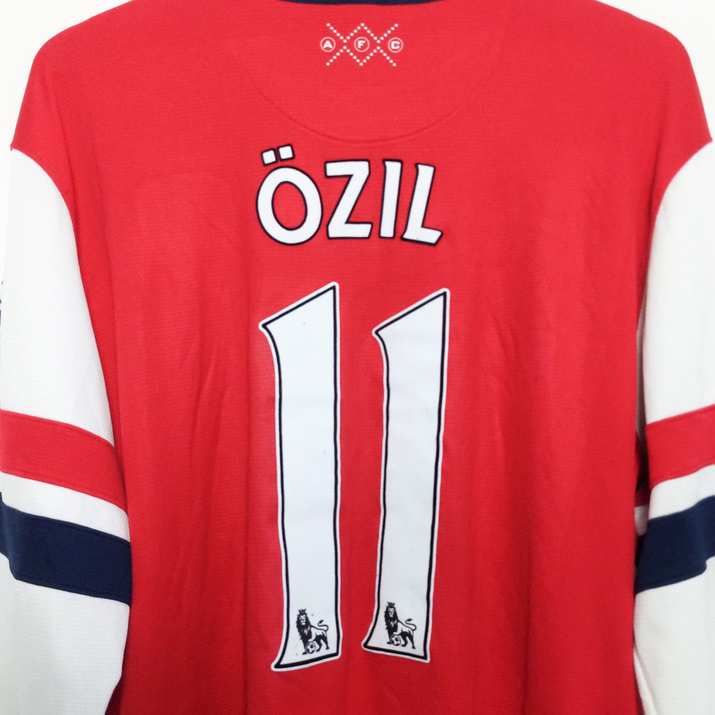Original Arsenal 2012/14 Home - Ozil #11 Size XL (Long sleeve)