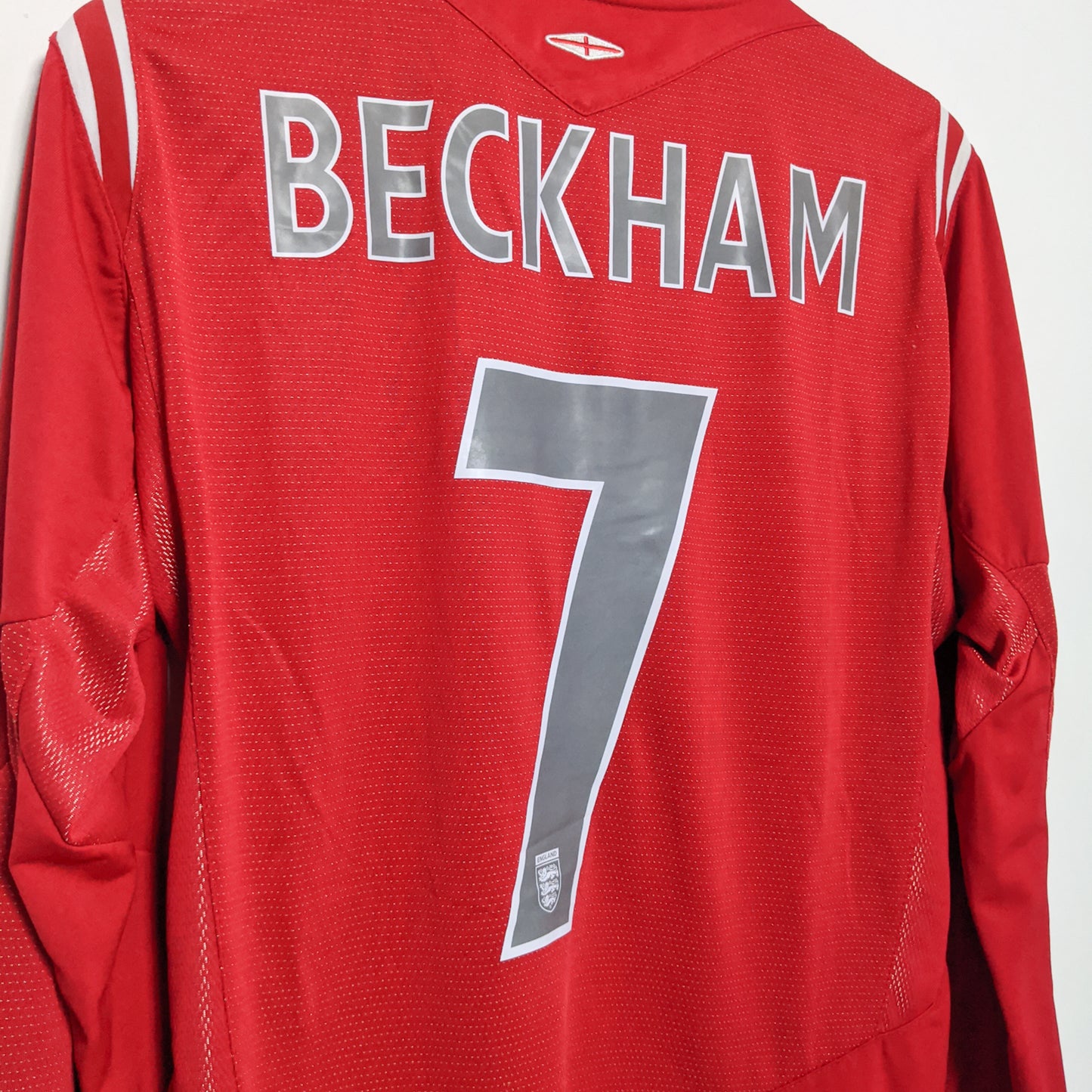 Original England 2004 Away - Beckham #7 Size M (Long sleeve)
