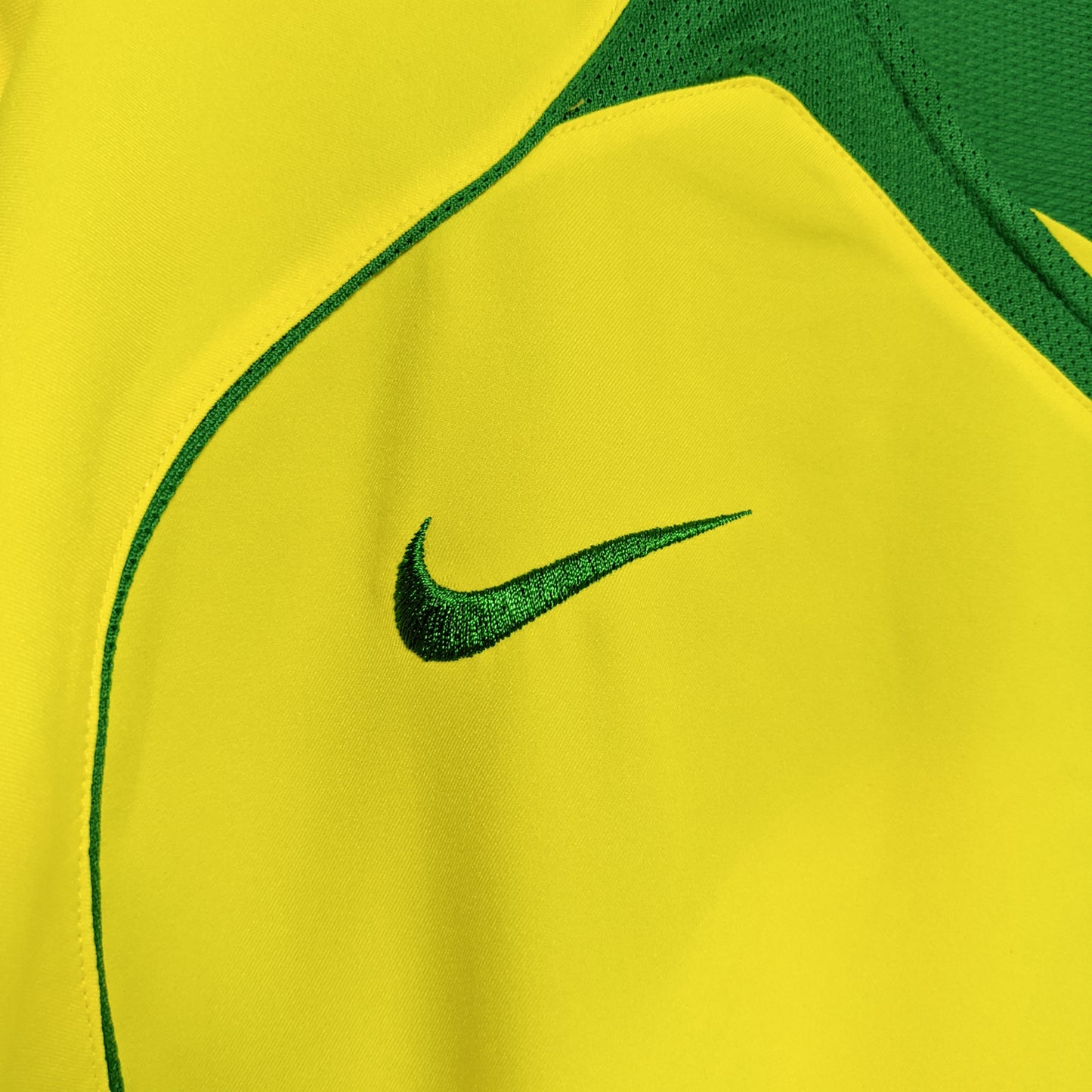 Original Brazil 2004 Home - Ronaldinho #10 Size XL