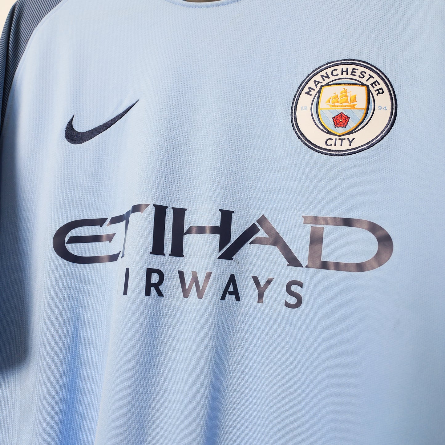 Authentic Manchester City 2018/19 Home - De Bruyne #17 Size L