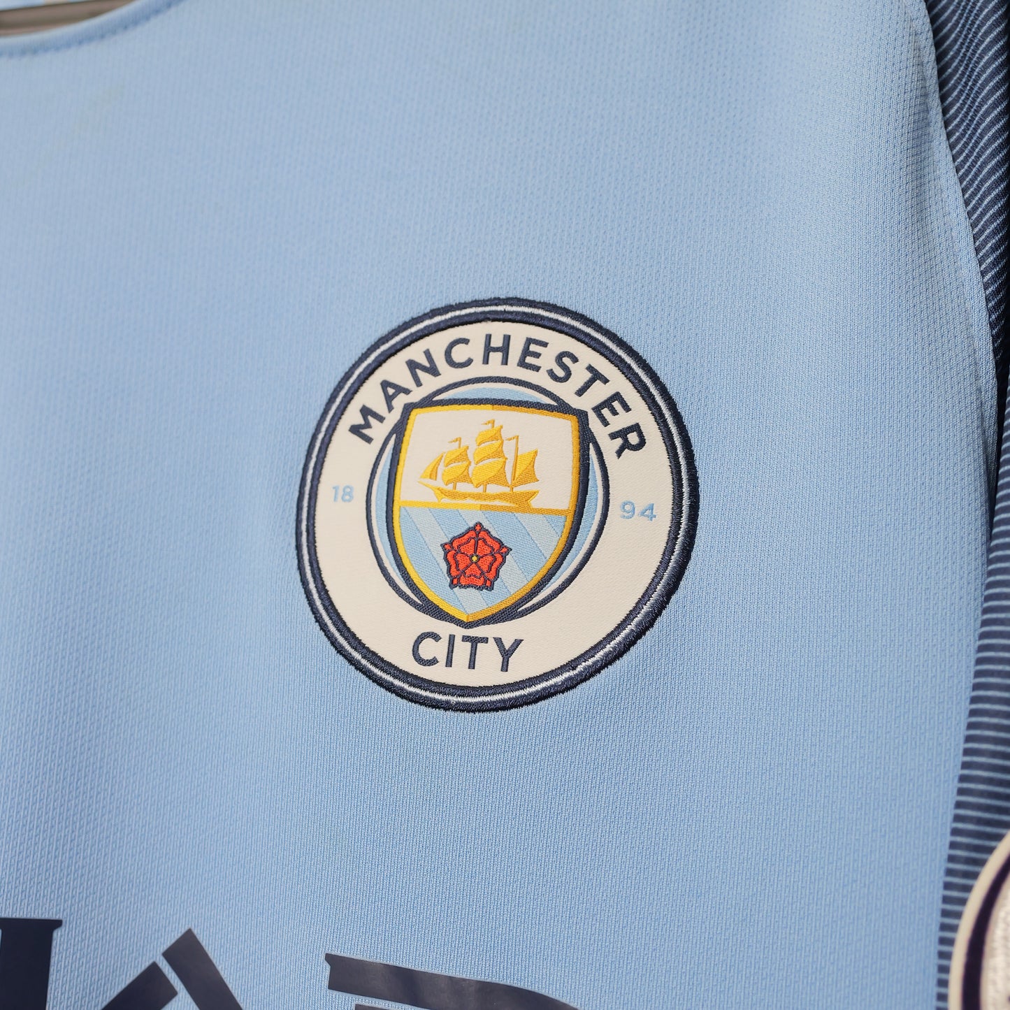 Authentic Manchester City 2018/19 Home - De Bruyne #17 Size L