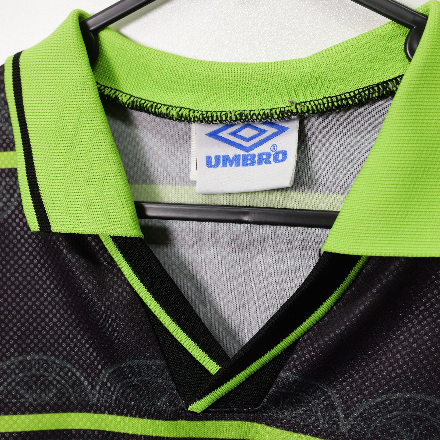 Authentic Celtic 1999/00 Away - Viduka #36 Size L