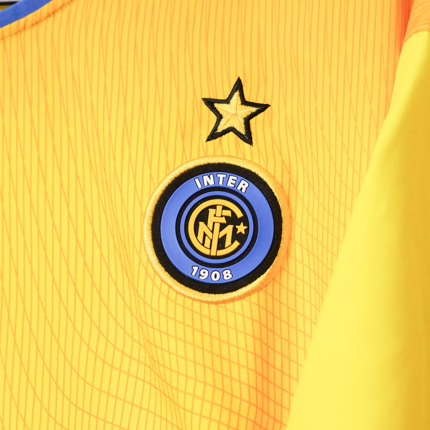 Authentic Inter 2002/03 Third - Vieri #32 Size L