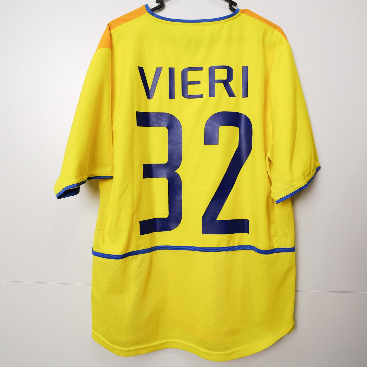 Authentic Inter 2002/03 Third - Vieri #32 Size L