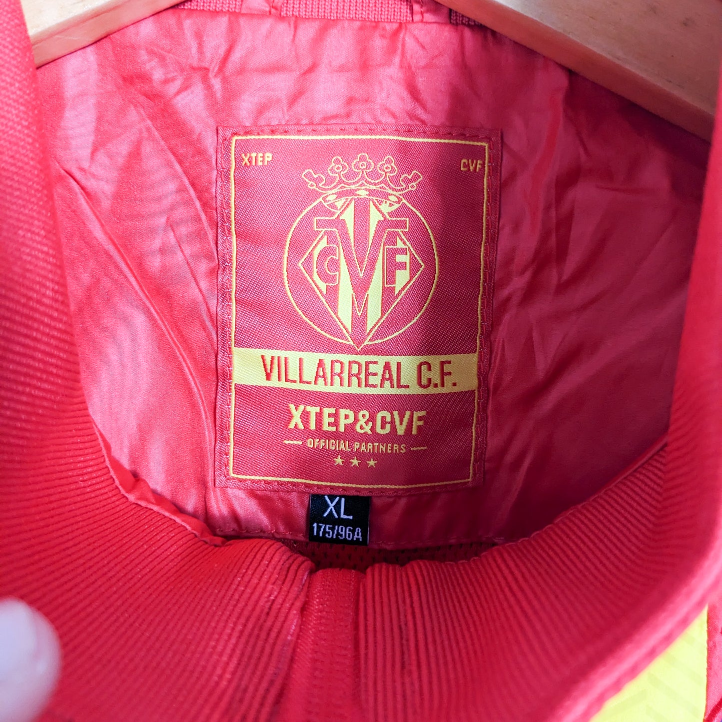 Original Vilarreal Jacket - Size XL Youth fit S