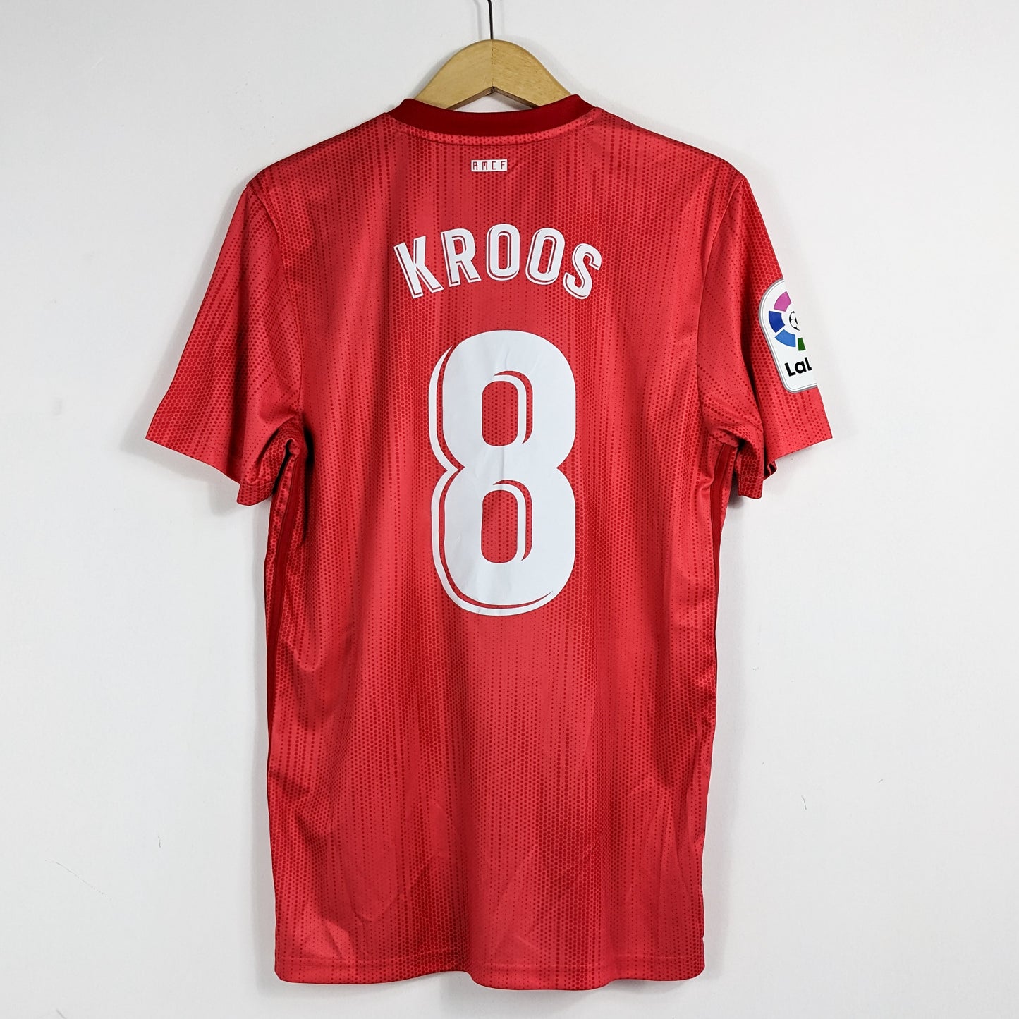 Authentic Real Madrid 2018/19 Third - Kroos #8 Size M ( BNWT)