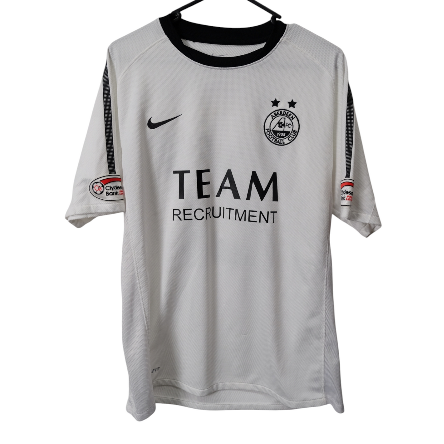 Original Aberdeen FC 2010/11 Home - Milsom #27 Size M (Matchworn)