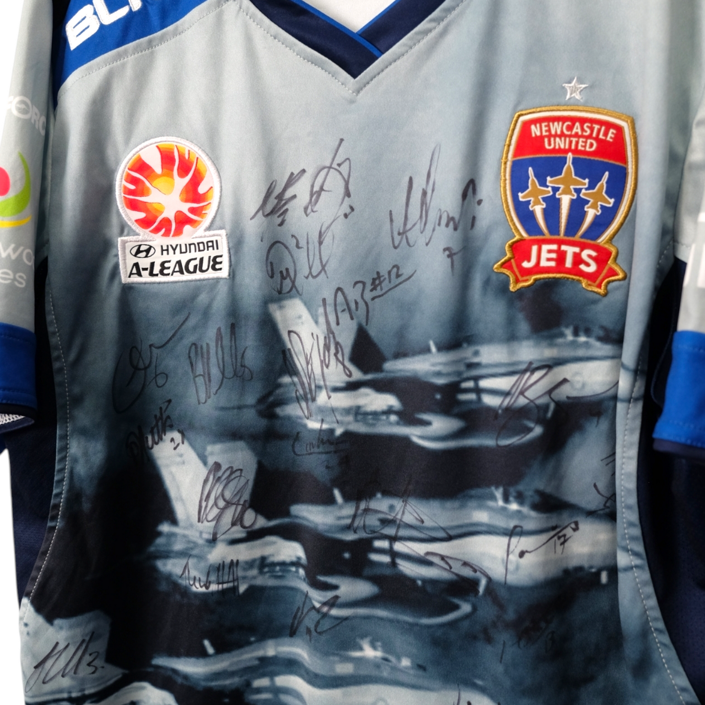 Authentic Newcastle Jets 2015 Kit (Signed)