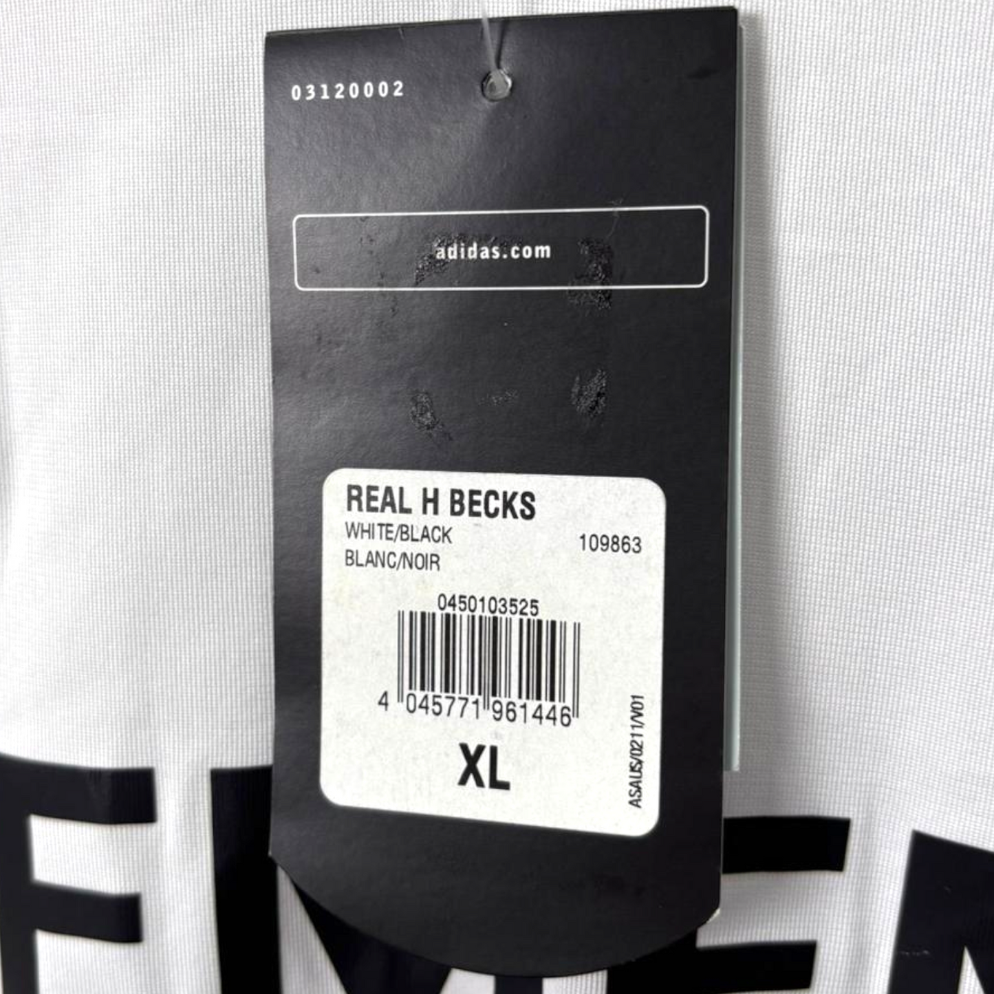 Authentic Real Madrid 2005/06 Home - Beckham #23 Size XL (Still has tag)