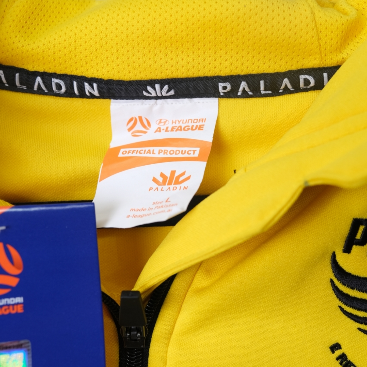 Original Wellington Phoenix Jacket - Size L (Bnwt)