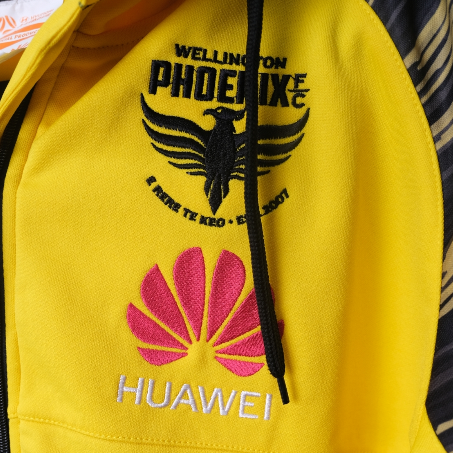 Original Wellington Phoenix Jacket - Size L (Bnwt)