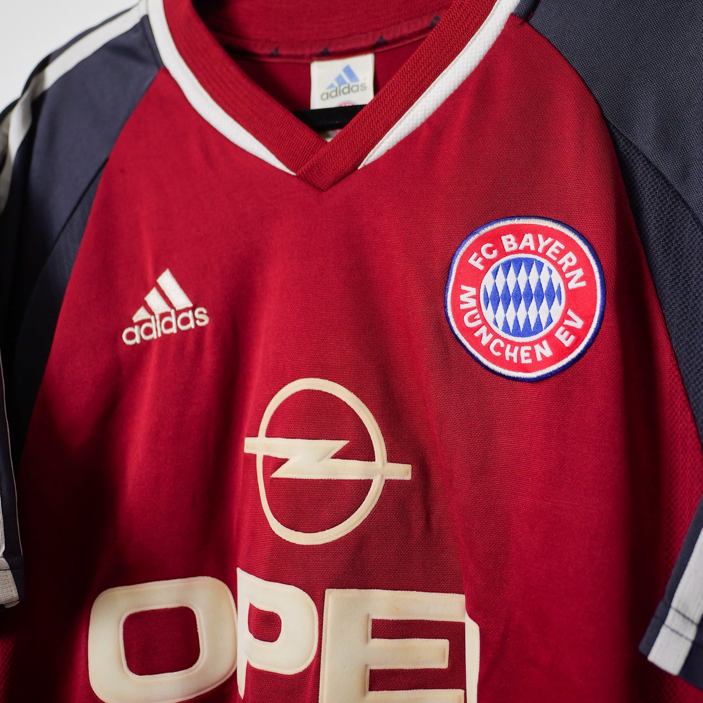 Authentic Bayern Munich 2001/02 Home - Size M fit L