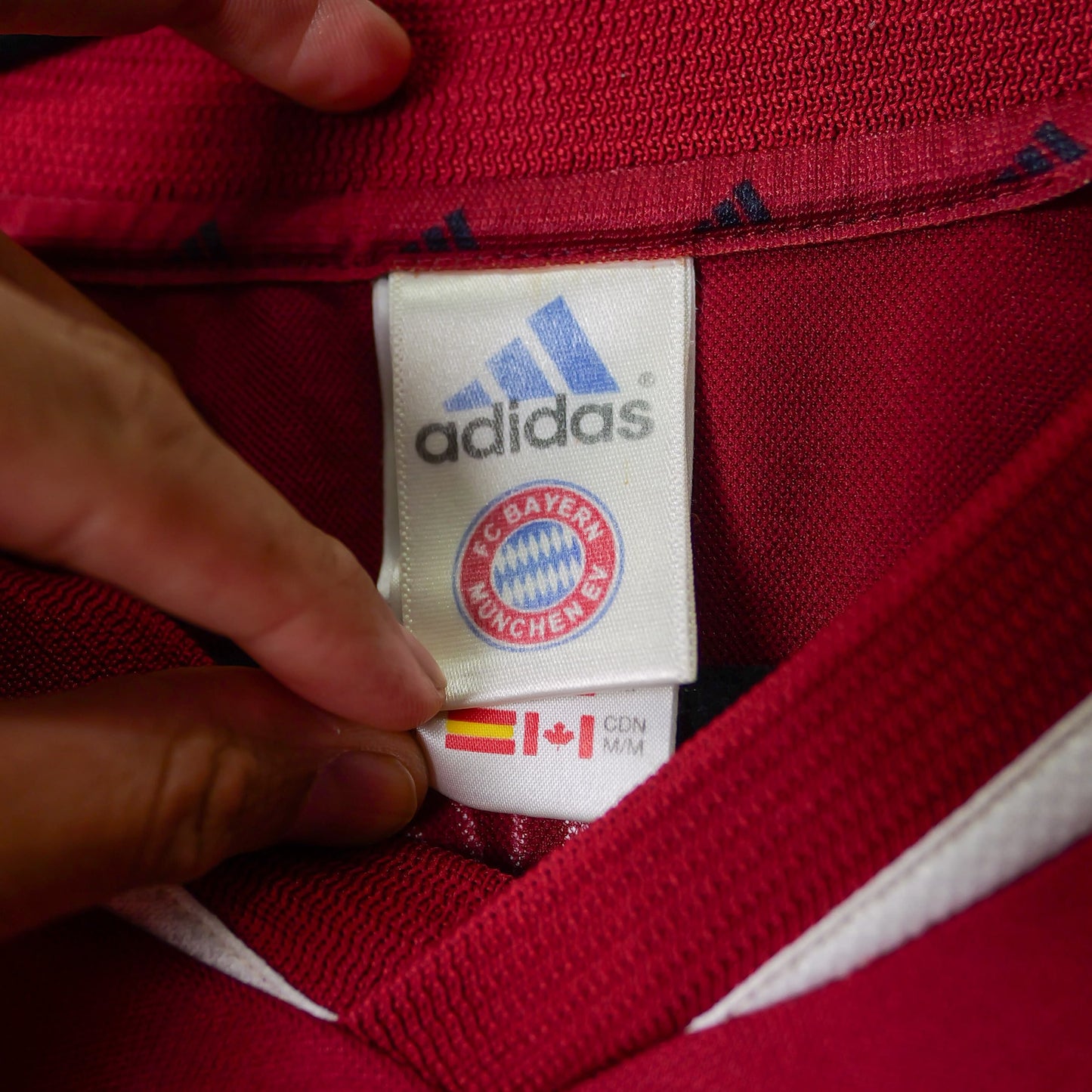 Authentic Bayern Munich 2001/02 Home - Size M fit L