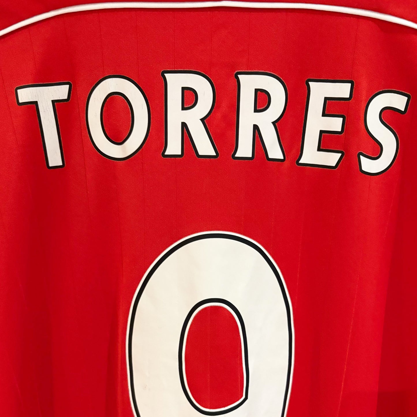 Authentic Liverpool 2006/08 Home - Torres #9 Size XL