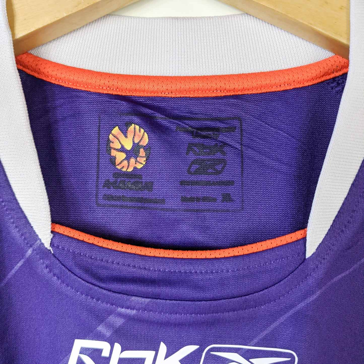 Original Perth Glory 2006/07 Home - Lazaridis #11 Size XL