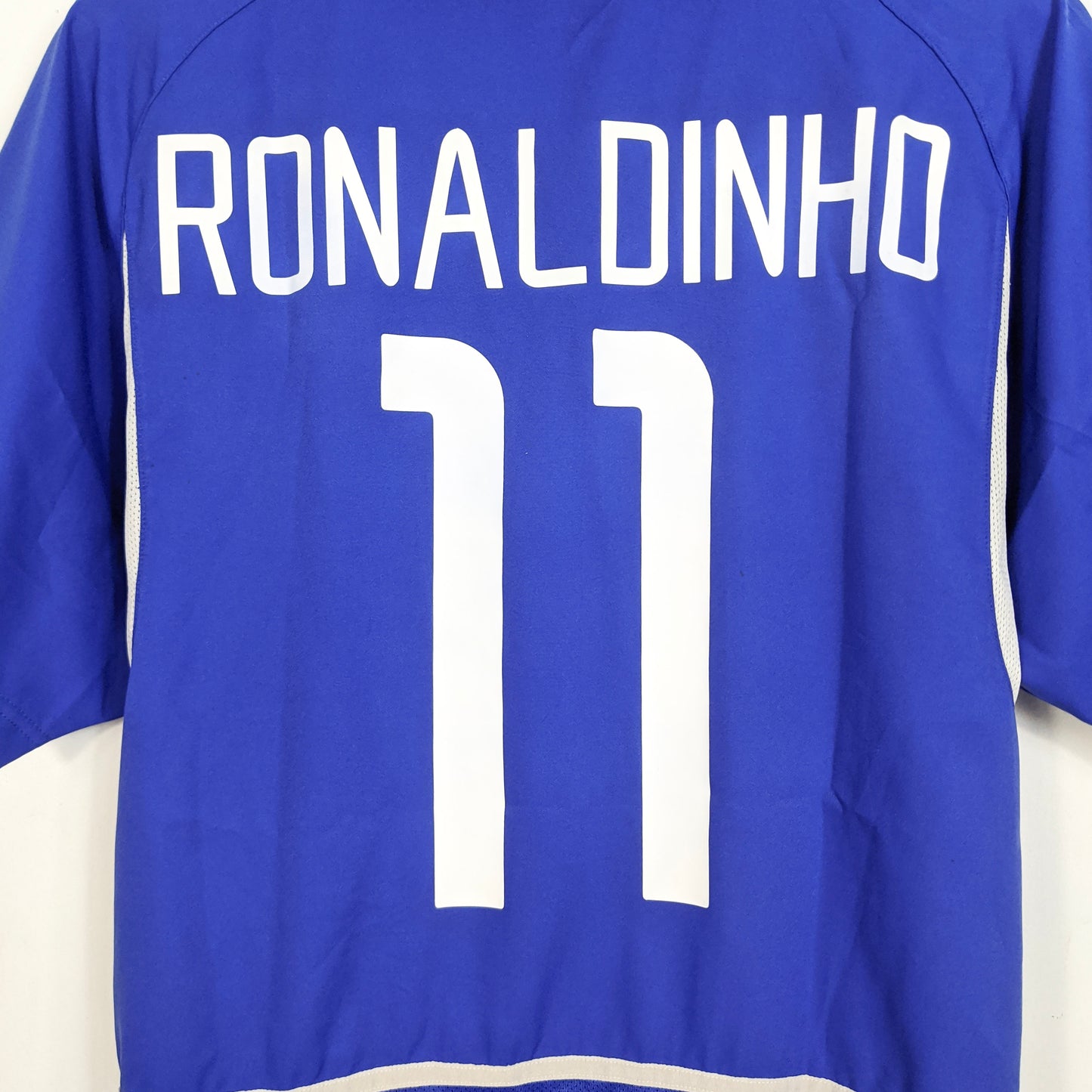 Original Brazil 2002/03 Away - Ronaldinho #11 Size L