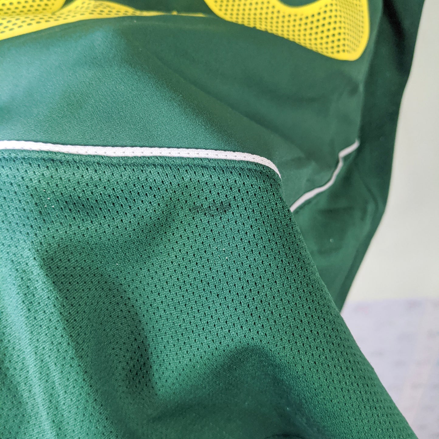 Original Australia 2004/06 Away - Bresciano #23 Size fit M