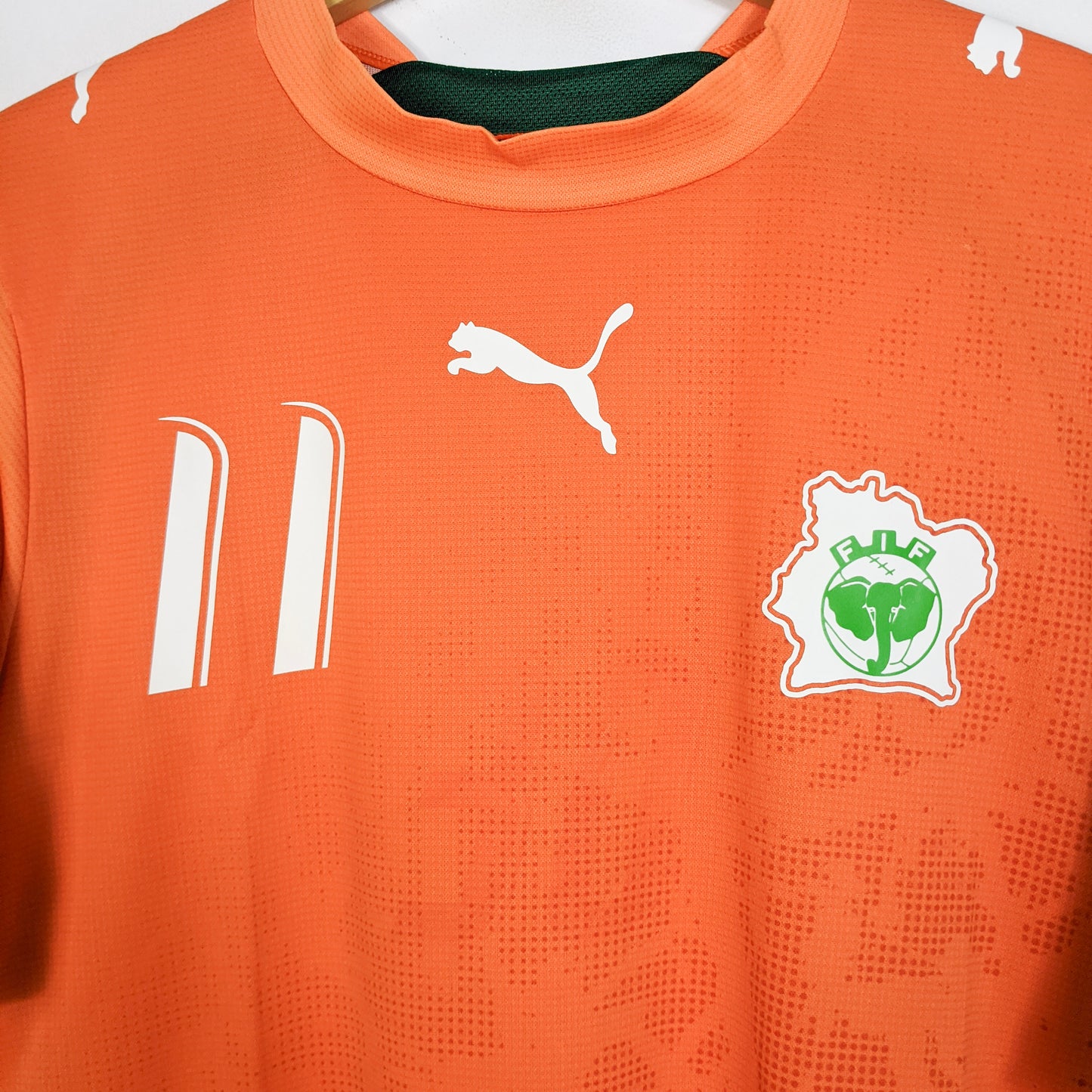 Original Ivory Coast 2006 Home - Drogba #11 Size M (Jaspo)