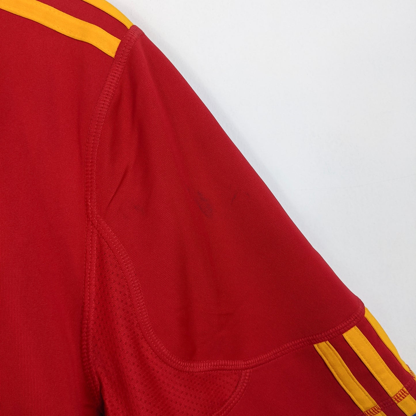 Original Spain 2010 Home - Iniesta #6 Size L