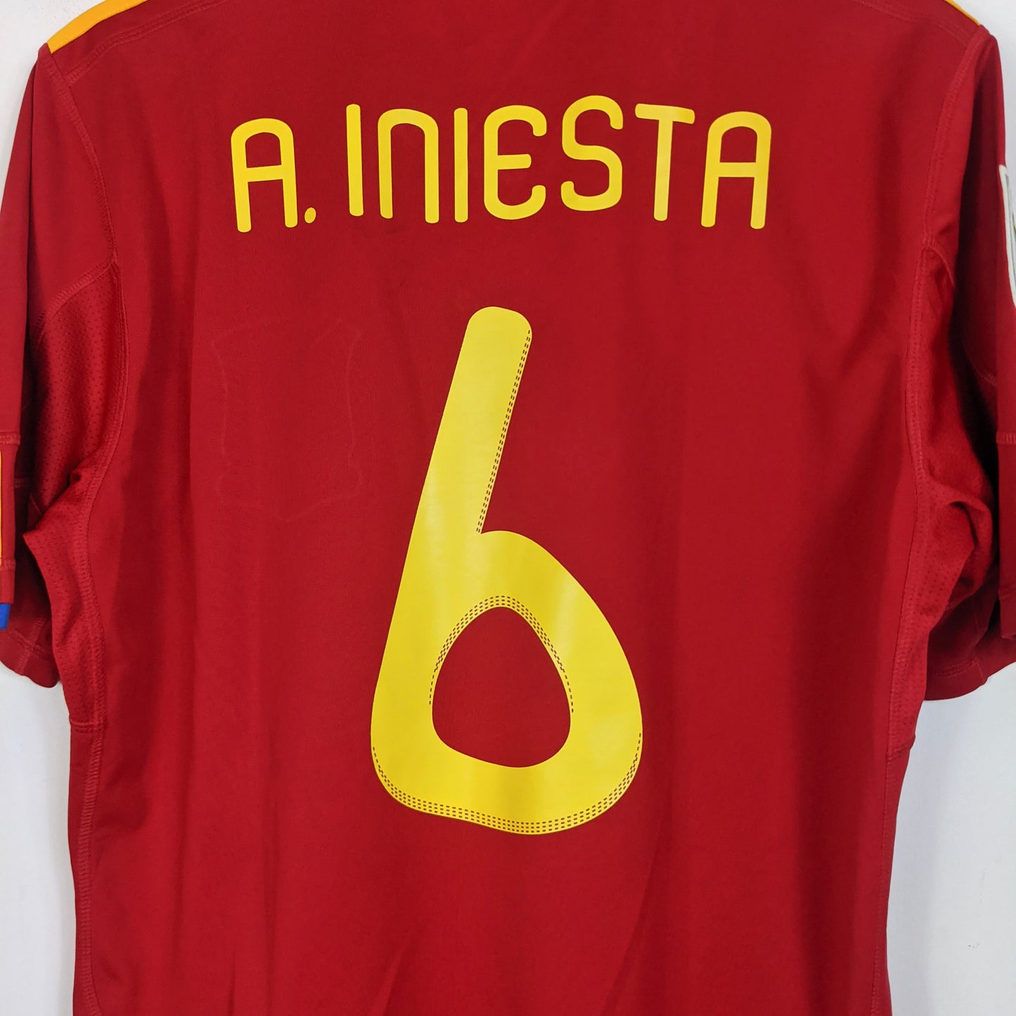 Original Spain 2010 Home - Iniesta #6 Size L