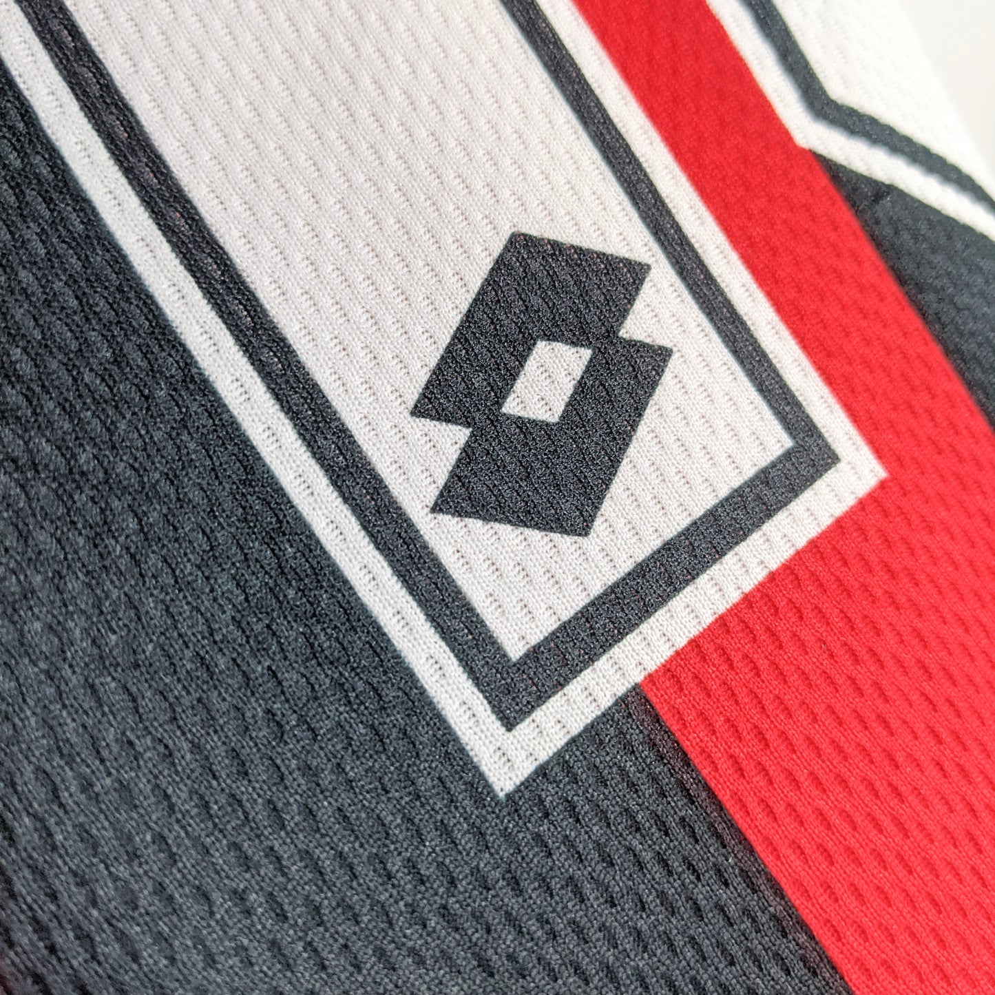 Original AC Milan 1996/97 Home - Baggio #18 Size XL
