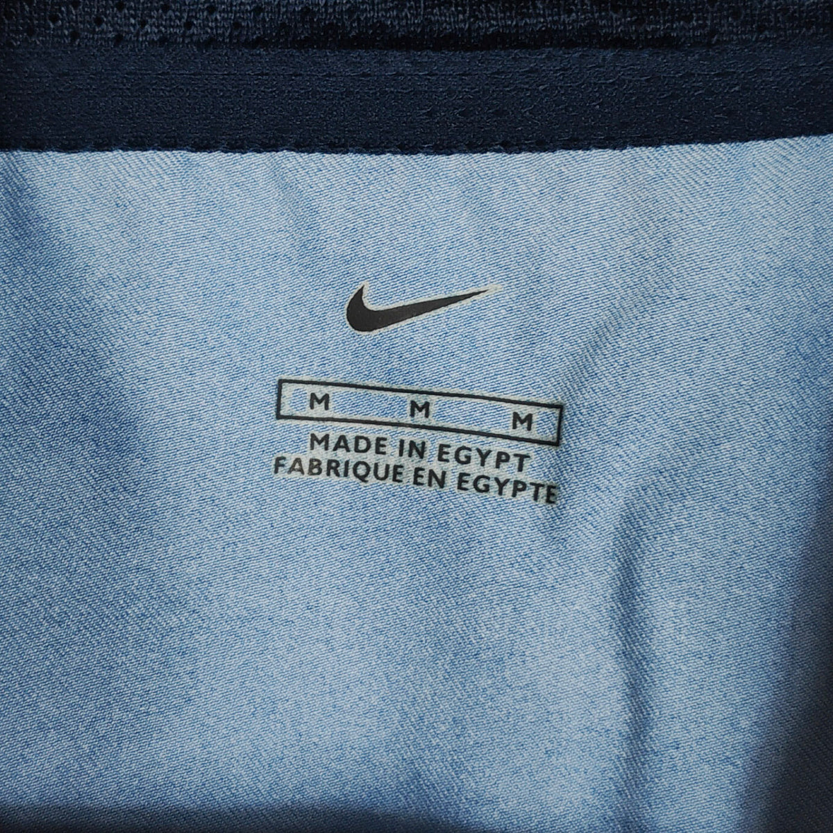 Original Barcelona 2003/04 Home - Ronaldinho #10 Size M