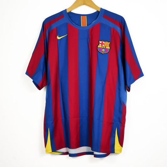 Original Barcelona 2005/06 Home - Ronaldinho #10 Size L