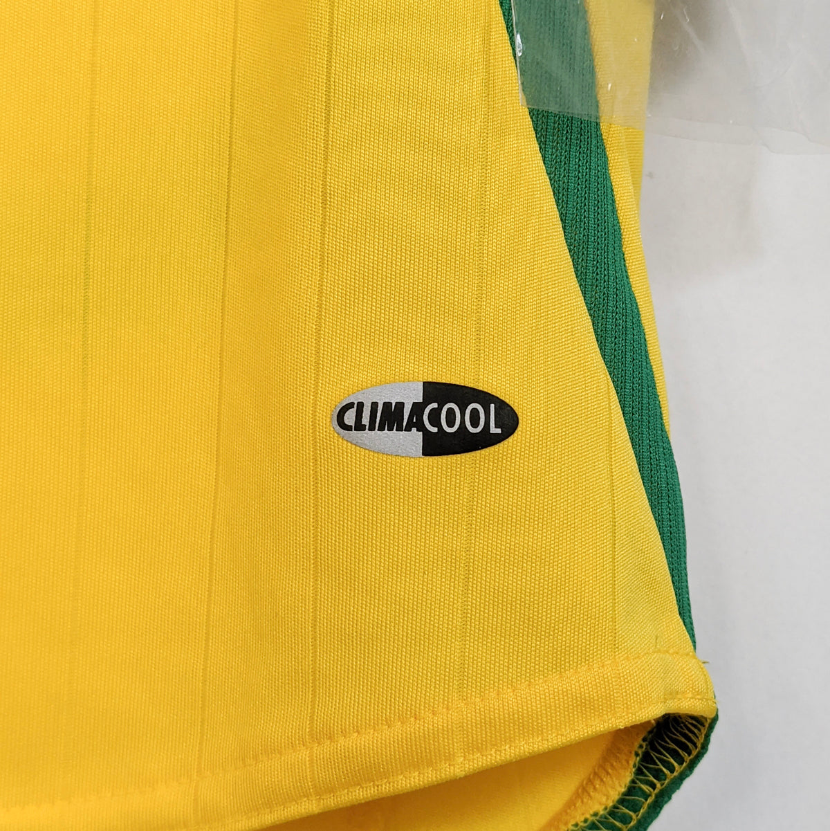Original South Africa 2006/07 Home - Pienaar #10 Size L (Bnwt)