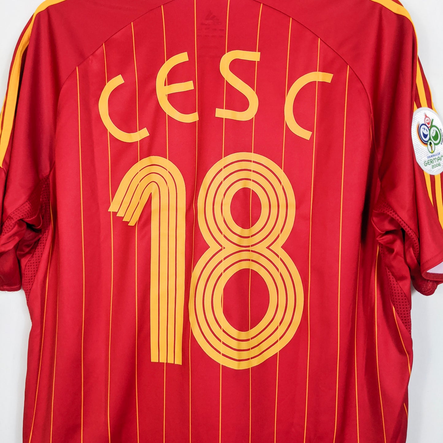 Original Spain 2006/08 Home - Cesc Fabregas #18 Size L fit XL