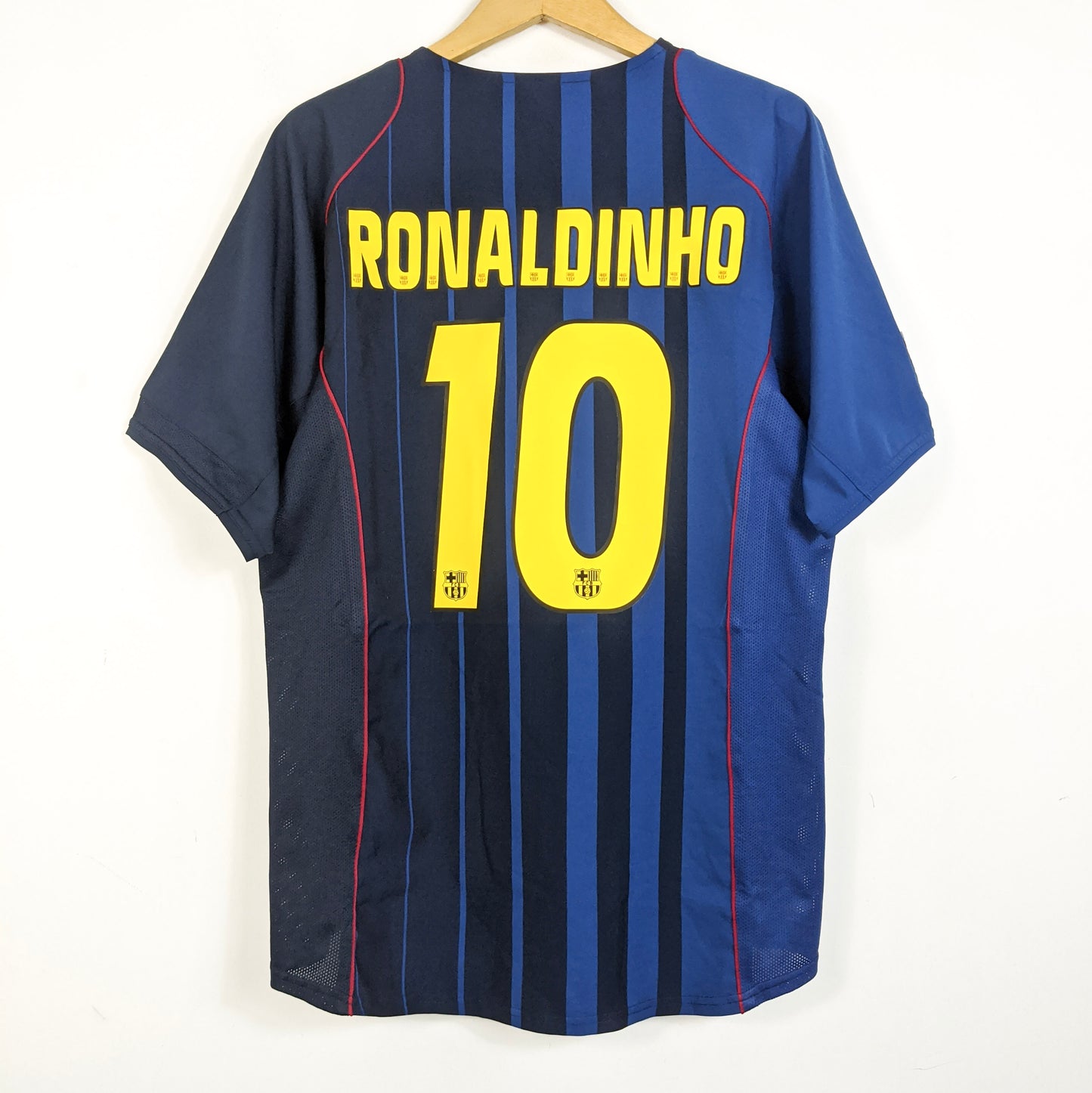 Original Barcelona 2004/05 Away - Ronaldinho #10 Size L