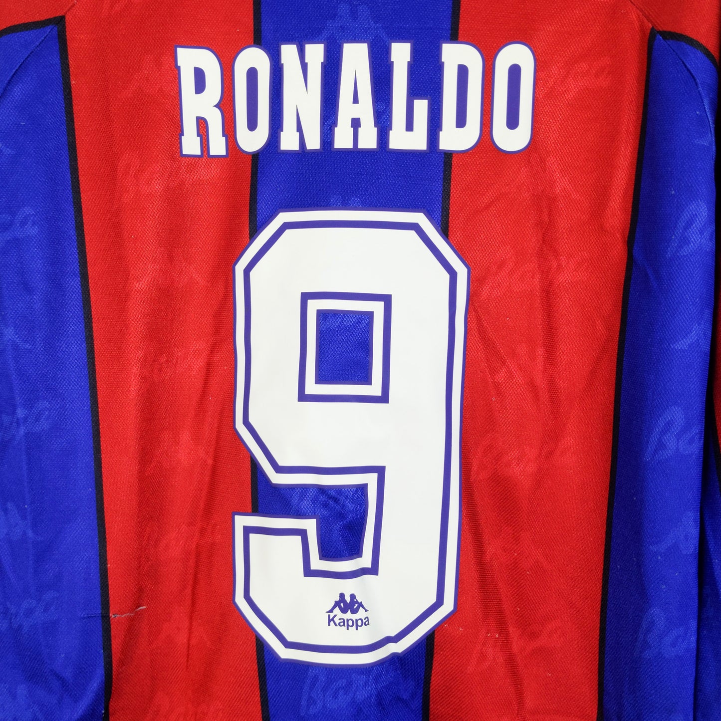 Original Barcelona 1995/97 Home - Ronaldo #9 Size L (Long Sleeve)