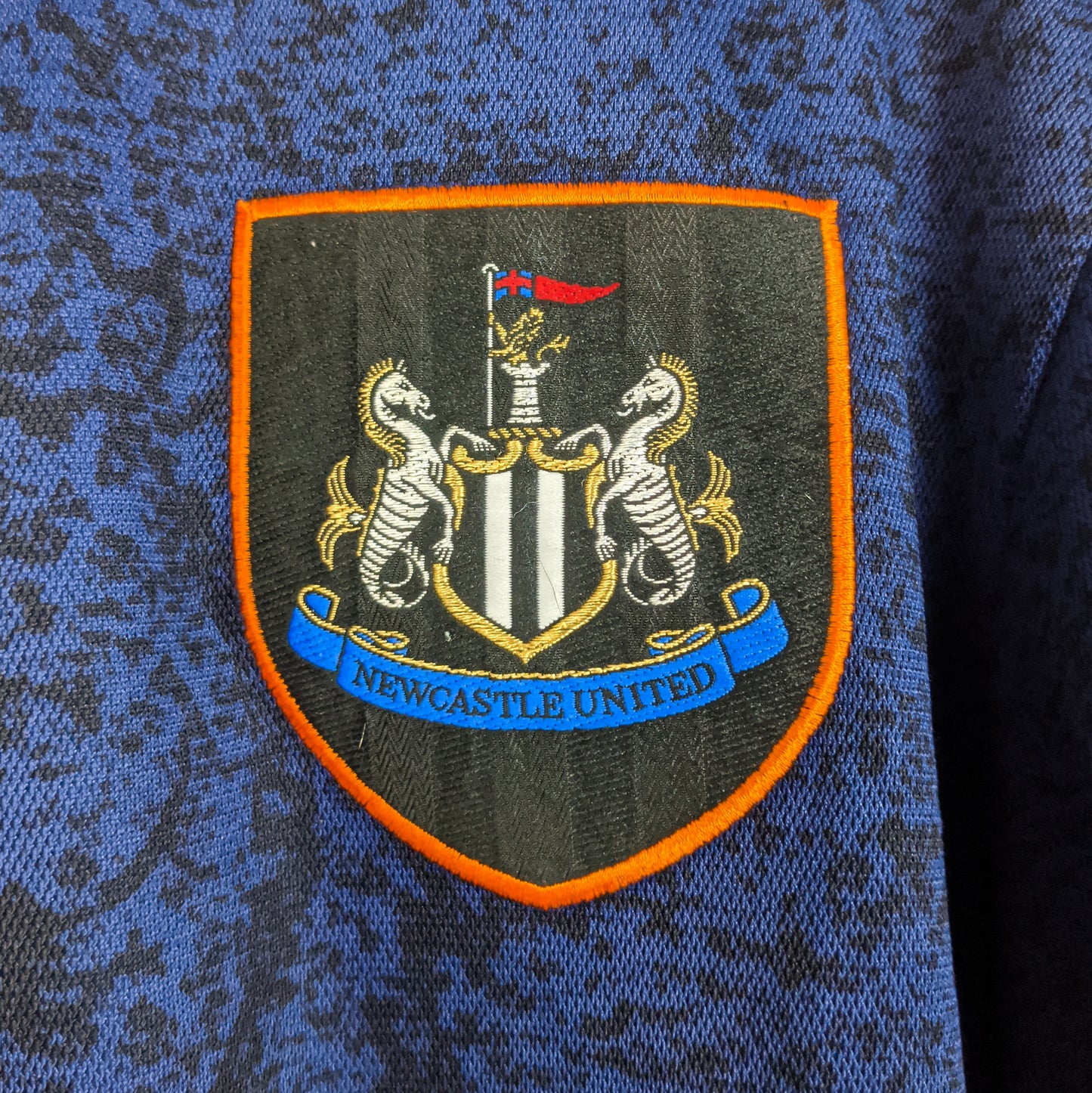 Original Newcastle 1997/96 Away - Shearer #9 Size L fit XL