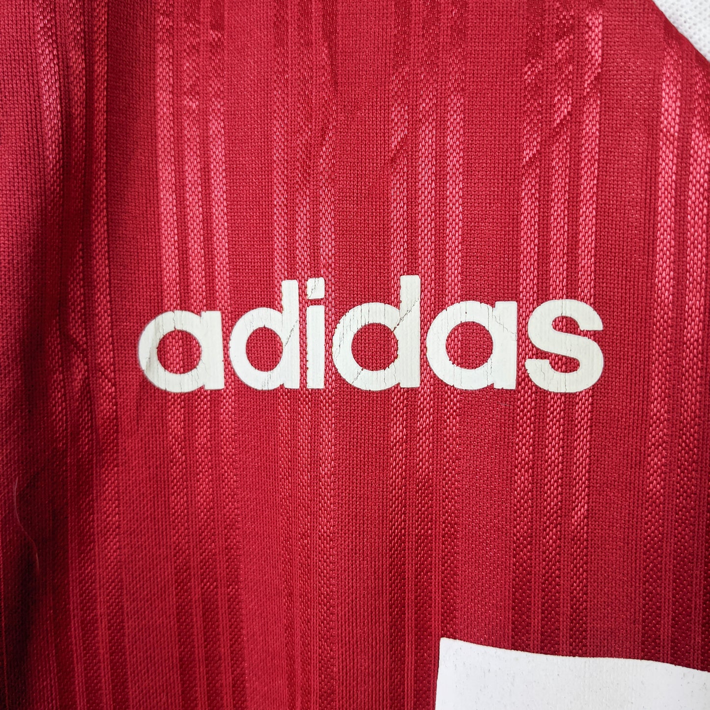 Original Benfica 1997/98 Home - Joao Pinto #8 Size M