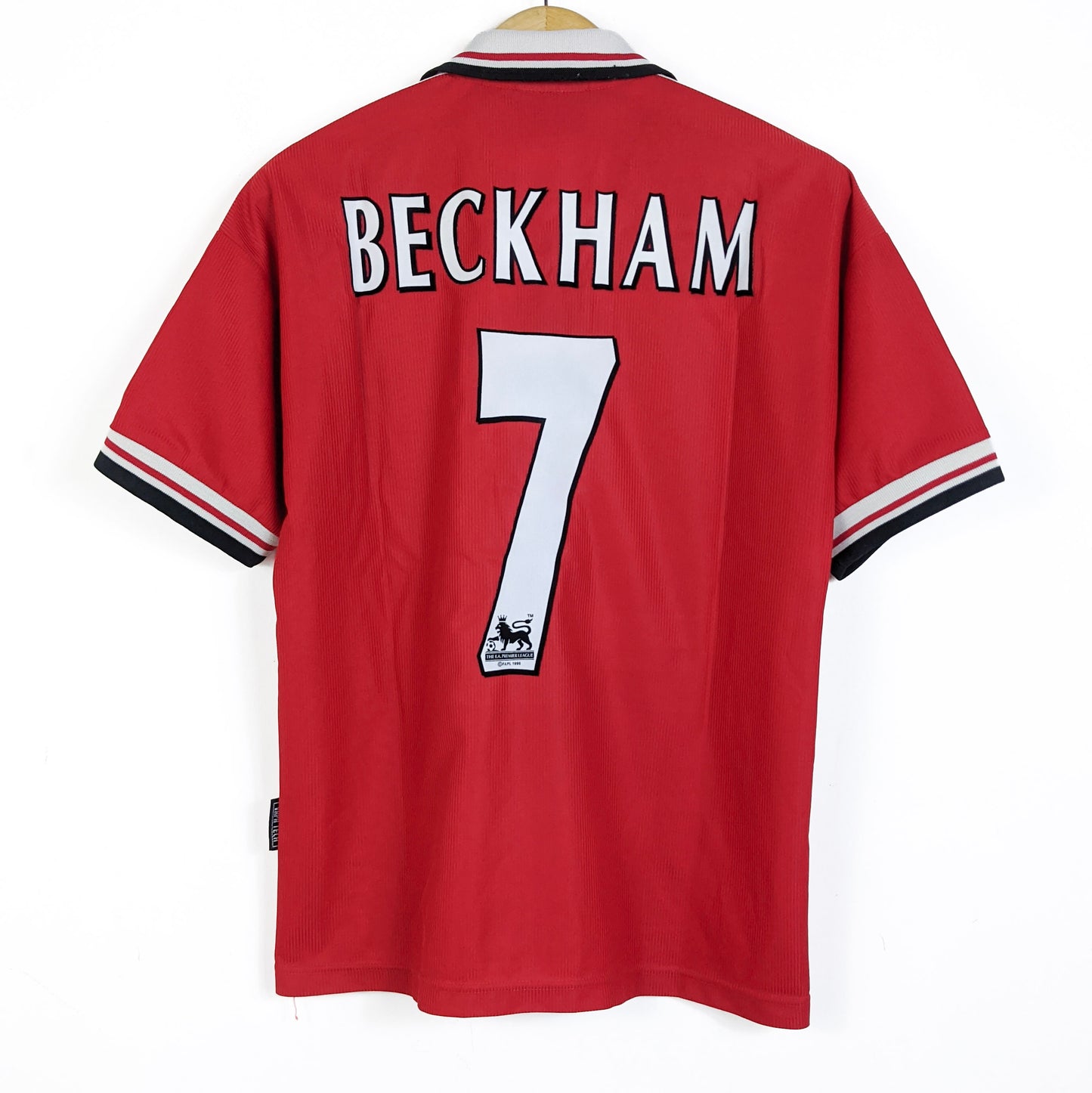 Original Manchester United 1998/00 Home - Beckham #7 Size XL Youth