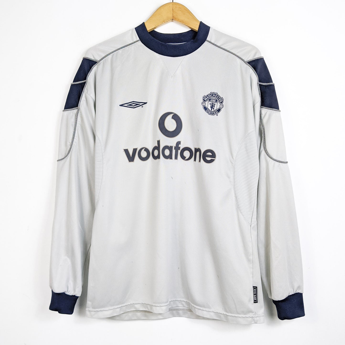 Original Manchester United 2000/01 Away - Beckham #7 Size M (Long Sleeve)
