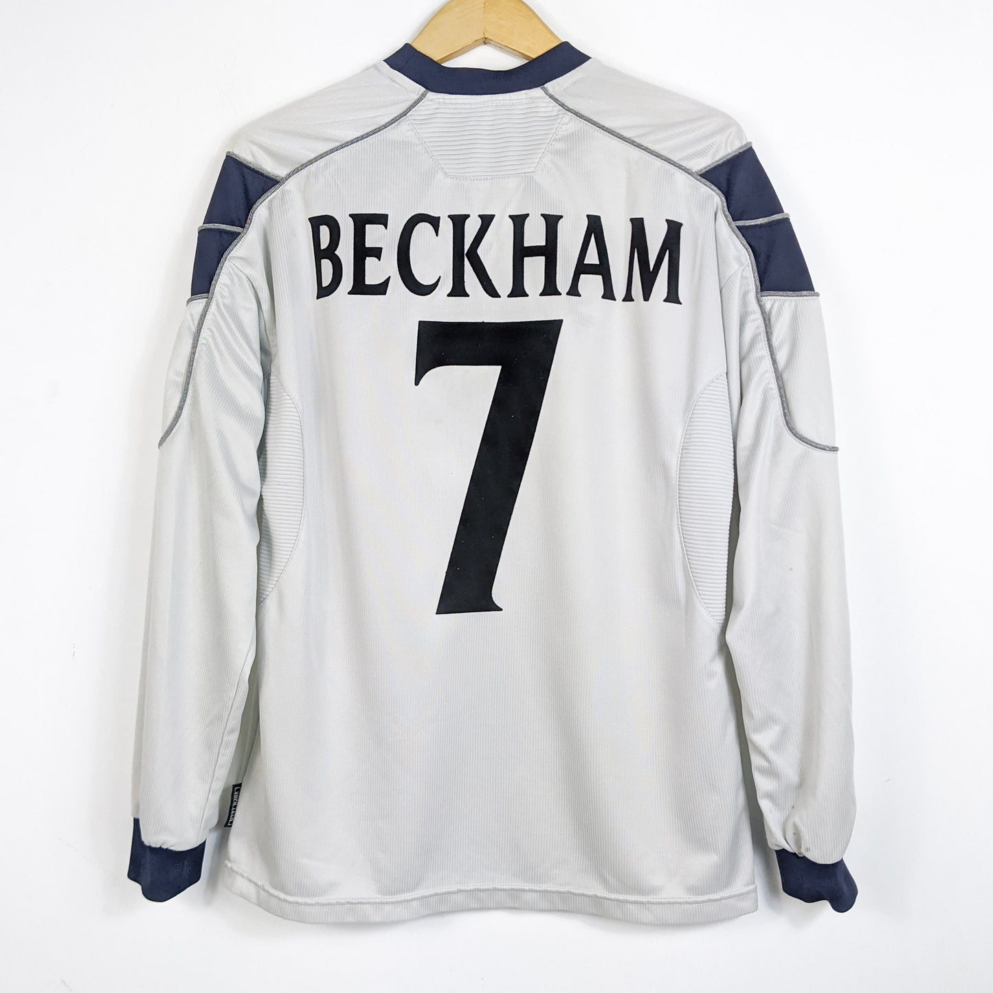 Original Manchester United 2000/01 Away - Beckham #7 Size M (Long Sleeve)