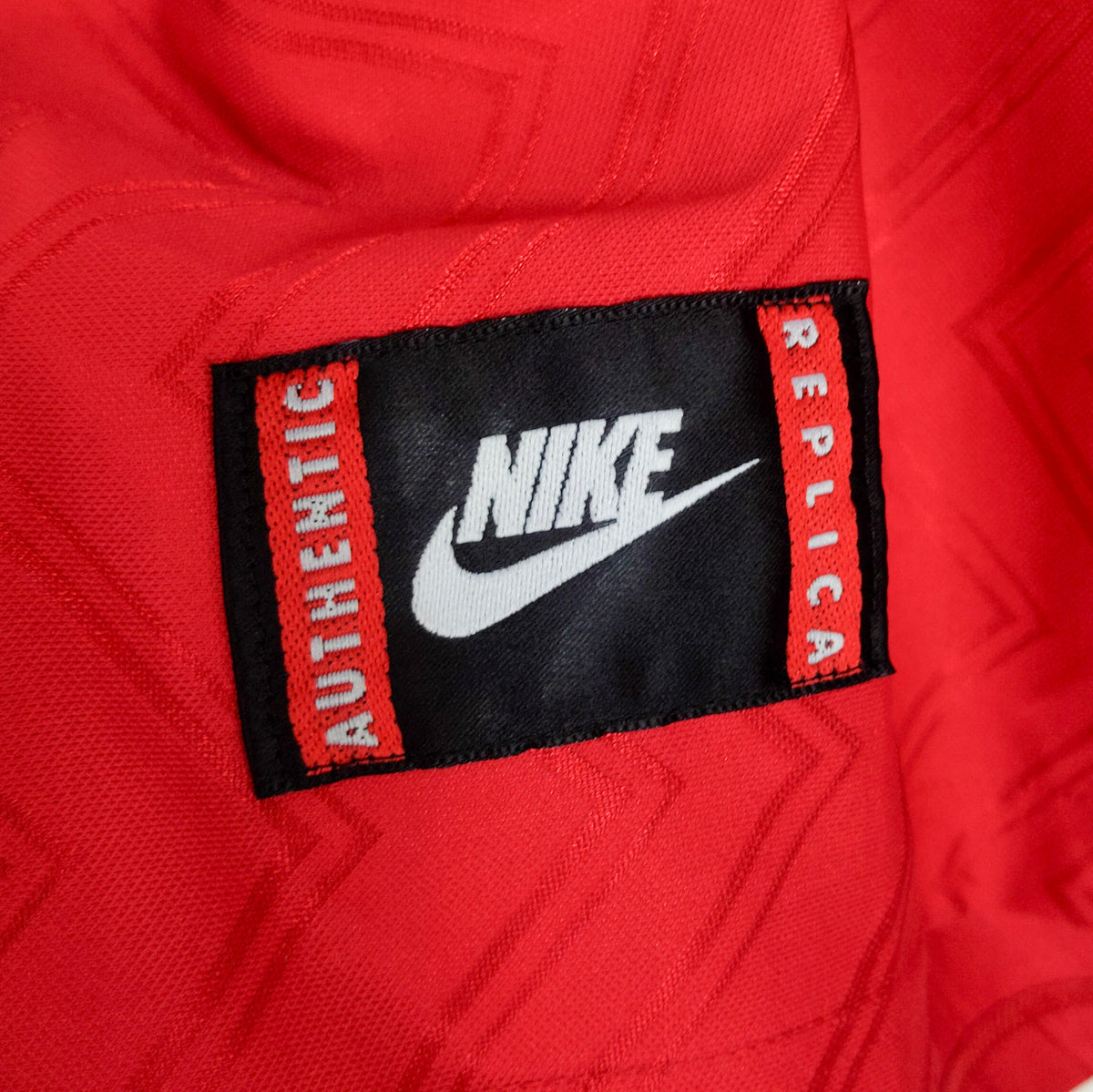 Original Arsenal 1996/98 Home - Dennis Bergkamp #10 Size L (Long Sleeve)