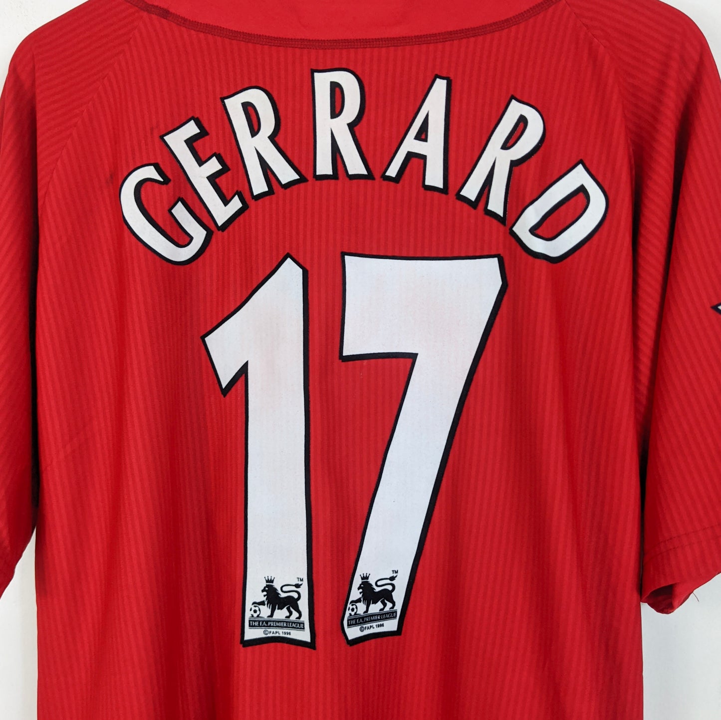 Original Liverpool 2002/04 Home - Gerrard #17 Size XL