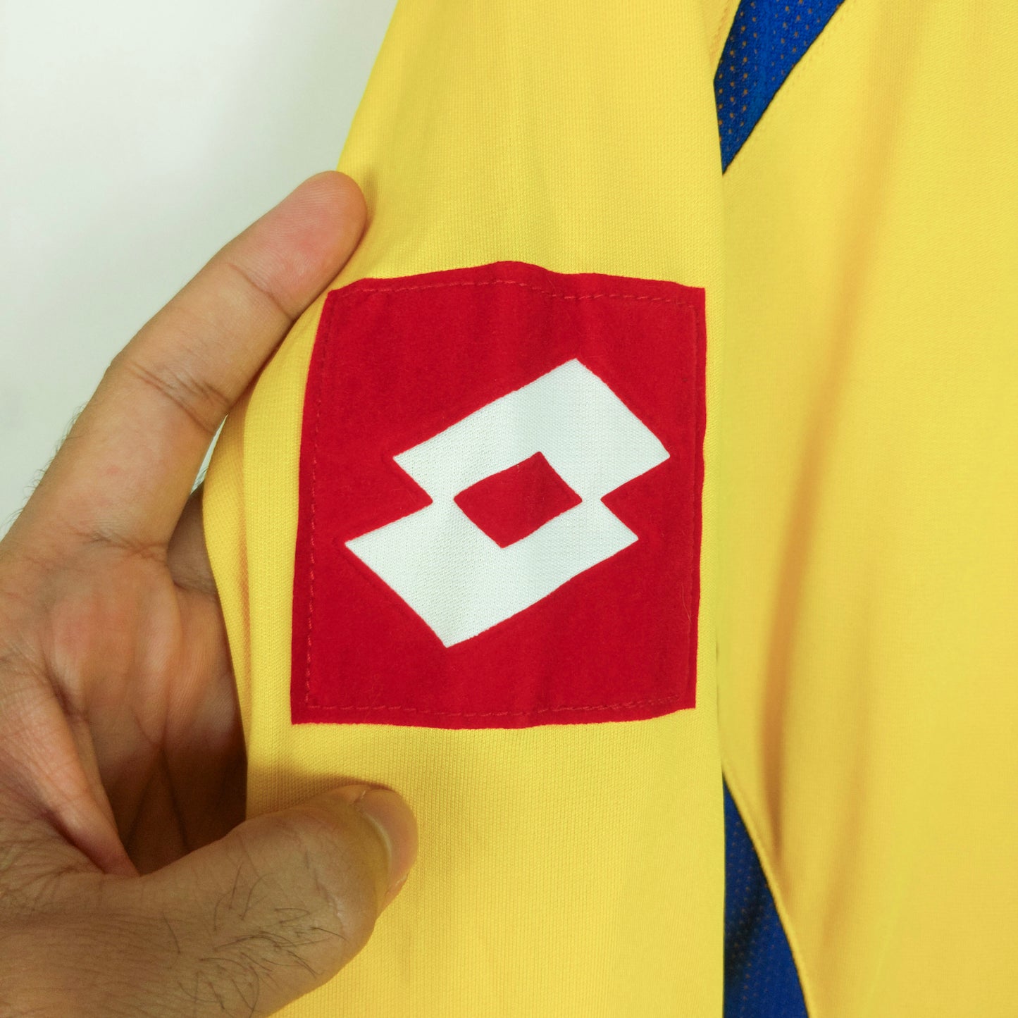 Original Colombia 2006/07 Home - Radamel Falcao #9 Size M (Long Sleeve)