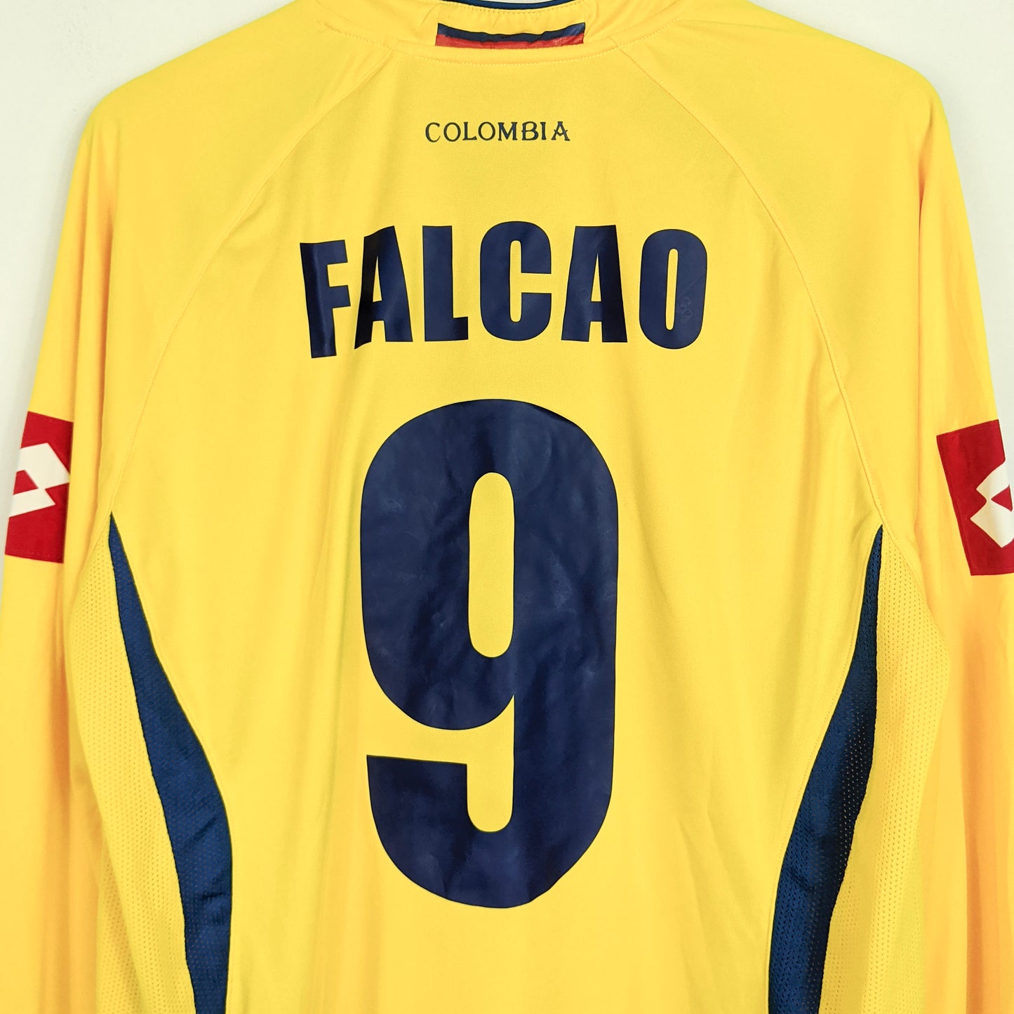 Original Colombia 2006/07 Home - Radamel Falcao #9 Size M (Long Sleeve)
