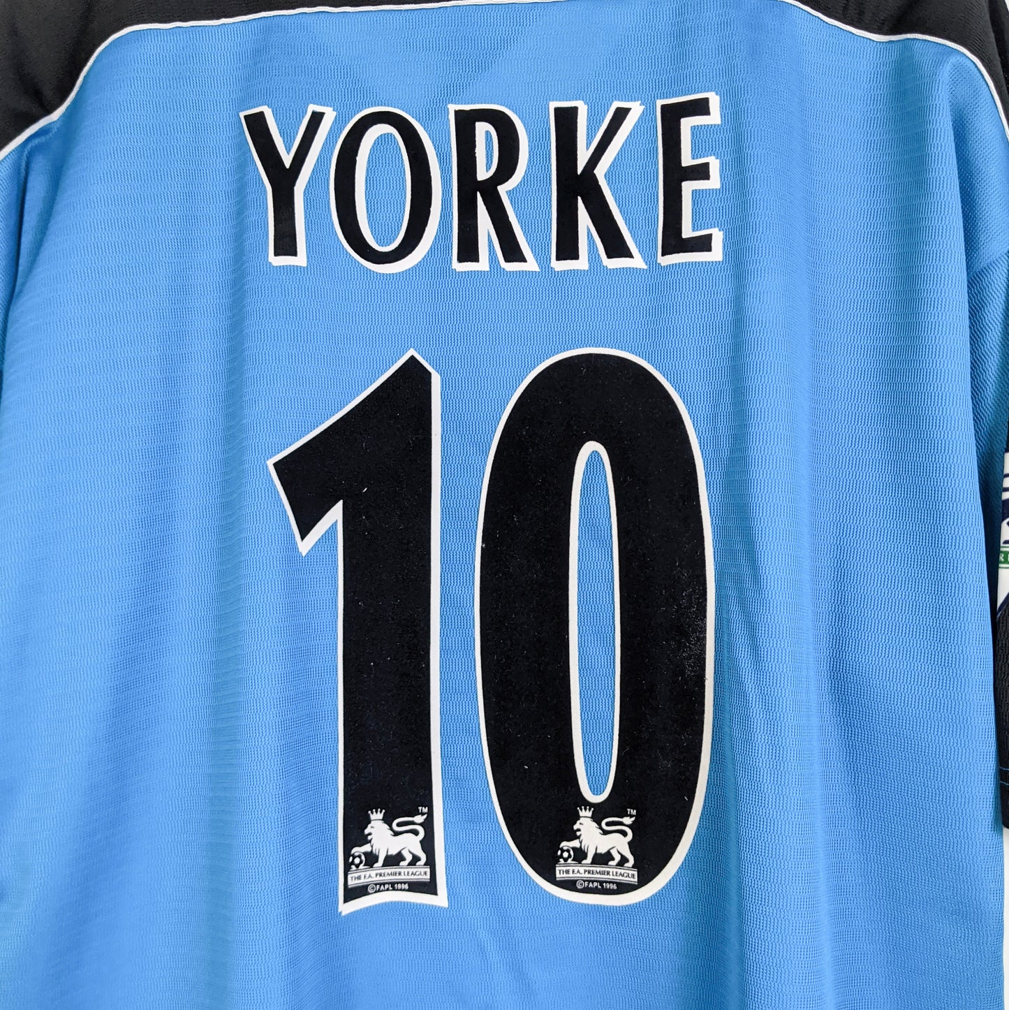 Original Aston Villa 1998/00 Away - Yorke #10 Size fit XXL