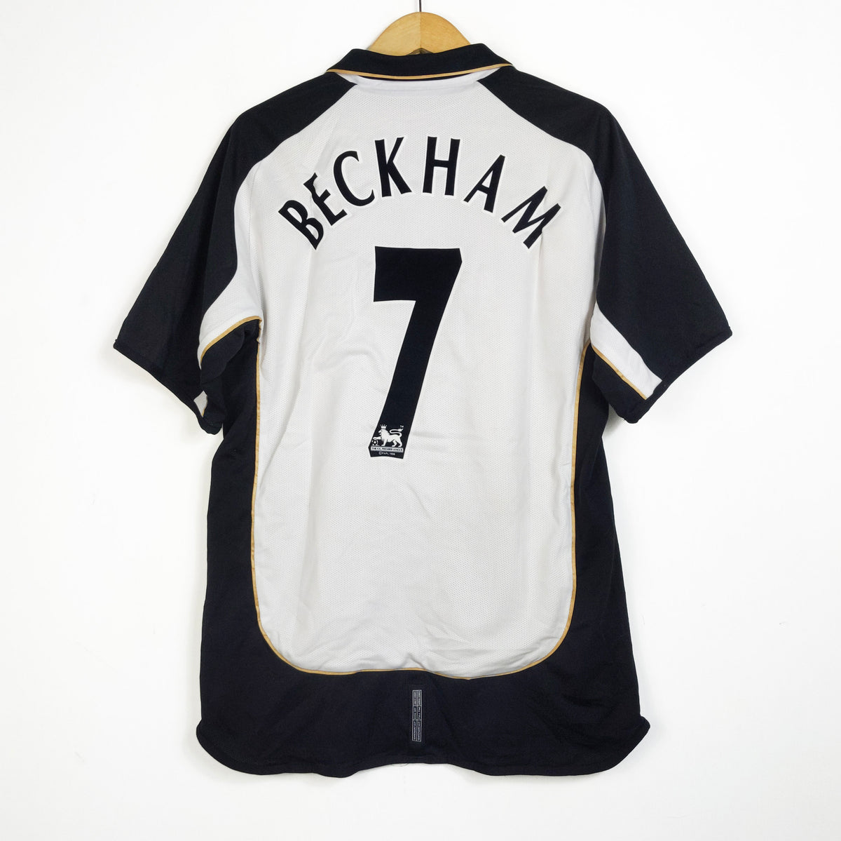 Original Manchester United 2001/02 Centenary - Beckham #7 Size L