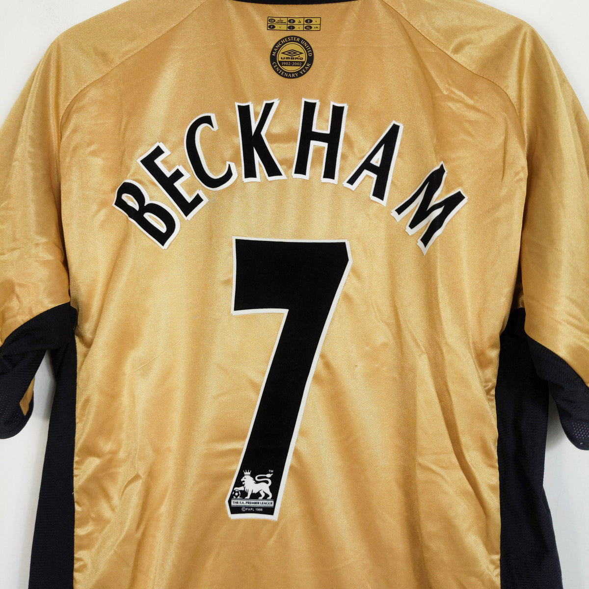 Original Manchester United 2001/02 Centenary - Beckham #7 Size L