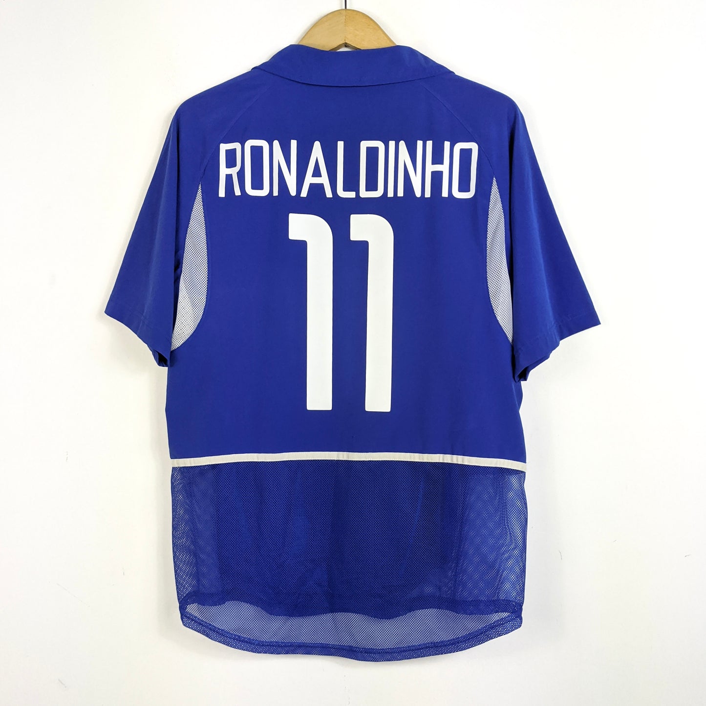 Original Brazil 2002 Away - Ronaldinho #11 Size M (Player Issue)